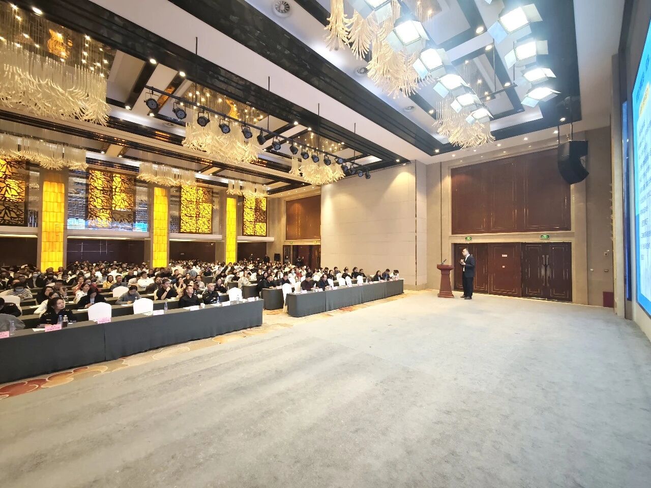 1768791835773398.jpg 1768791835773398.jpg